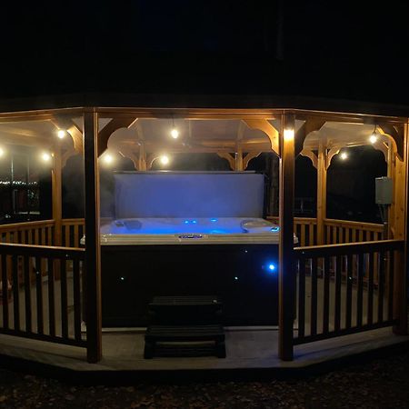 Talkeetna Log Cabin With Hot Tub Unit 2 Ngoại thất bức ảnh