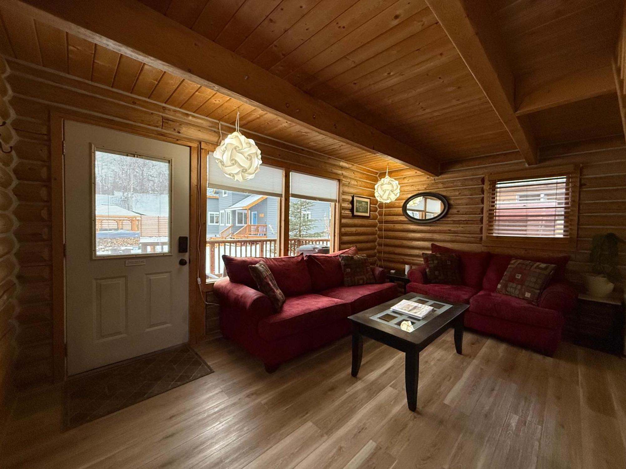 Talkeetna Log Cabin With Hot Tub Unit 2 Ngoại thất bức ảnh