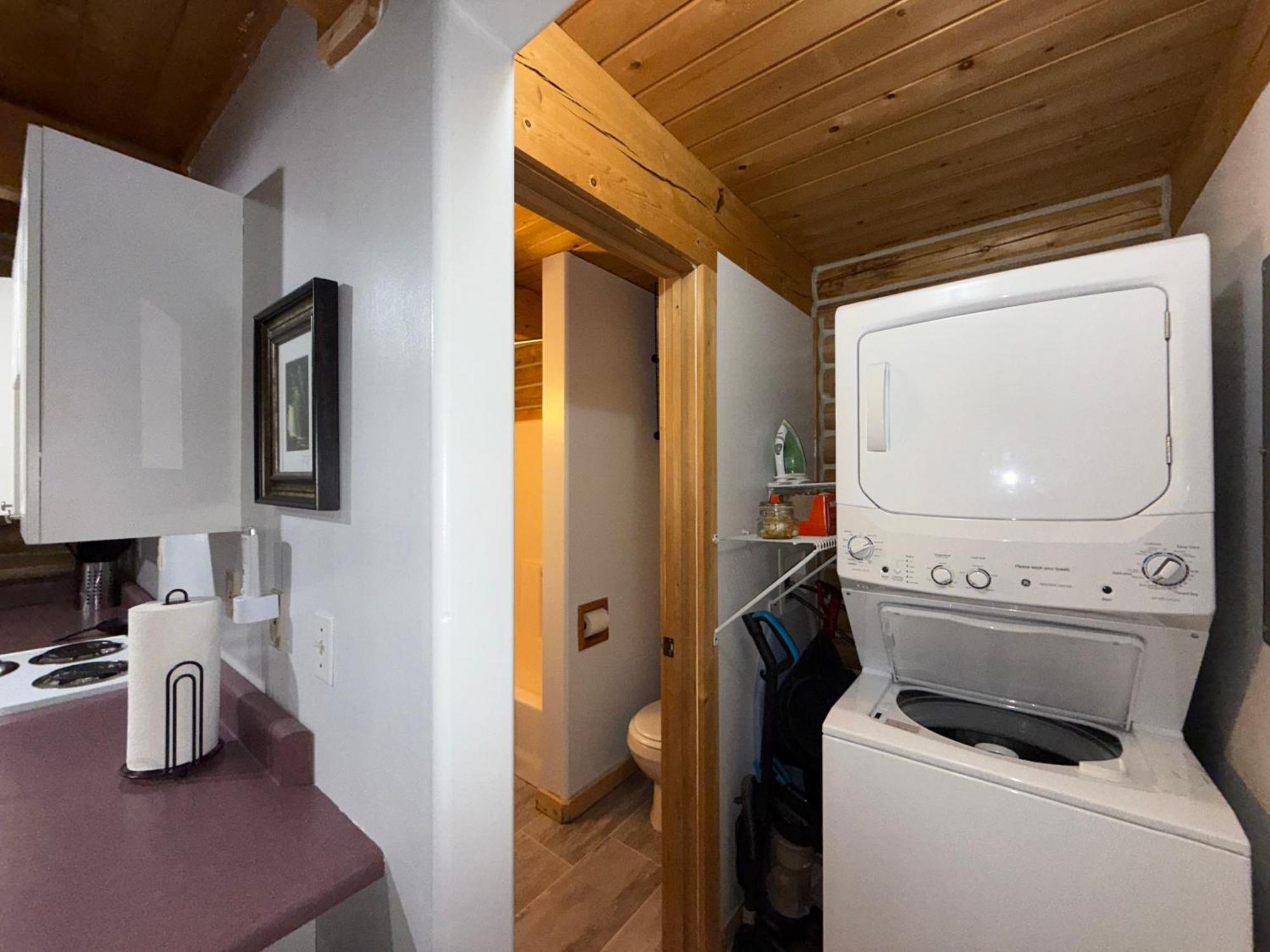 Talkeetna Log Cabin With Hot Tub Unit 2 Ngoại thất bức ảnh